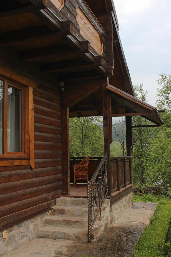 Чорногірський Вітер Villa Verkhovyna Bagian luar foto